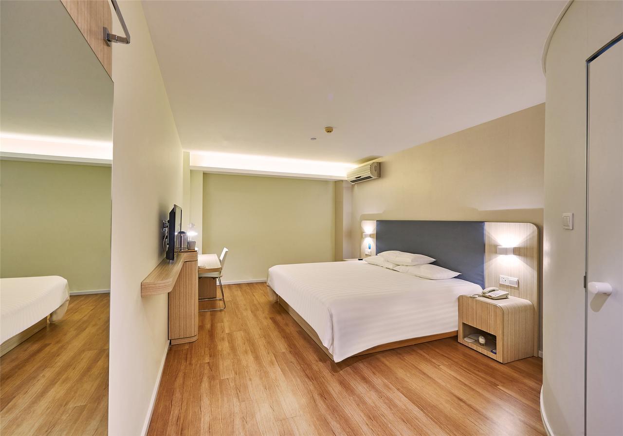 Hanting Hotel Qingdao Zhanqiao Railway Station Zewnętrze zdjęcie