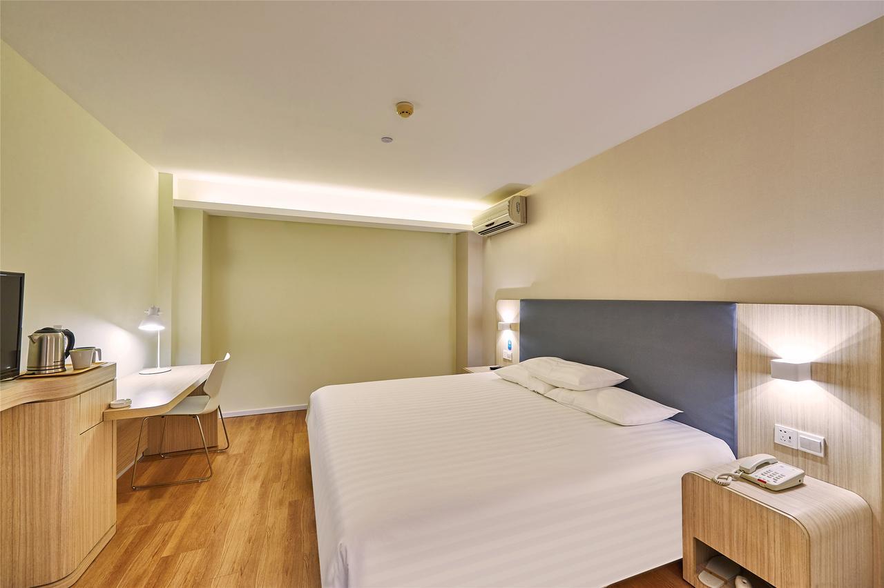 Hanting Hotel Qingdao Zhanqiao Railway Station Zewnętrze zdjęcie