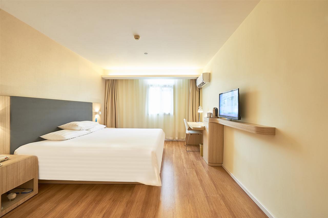 Hanting Hotel Qingdao Zhanqiao Railway Station Zewnętrze zdjęcie